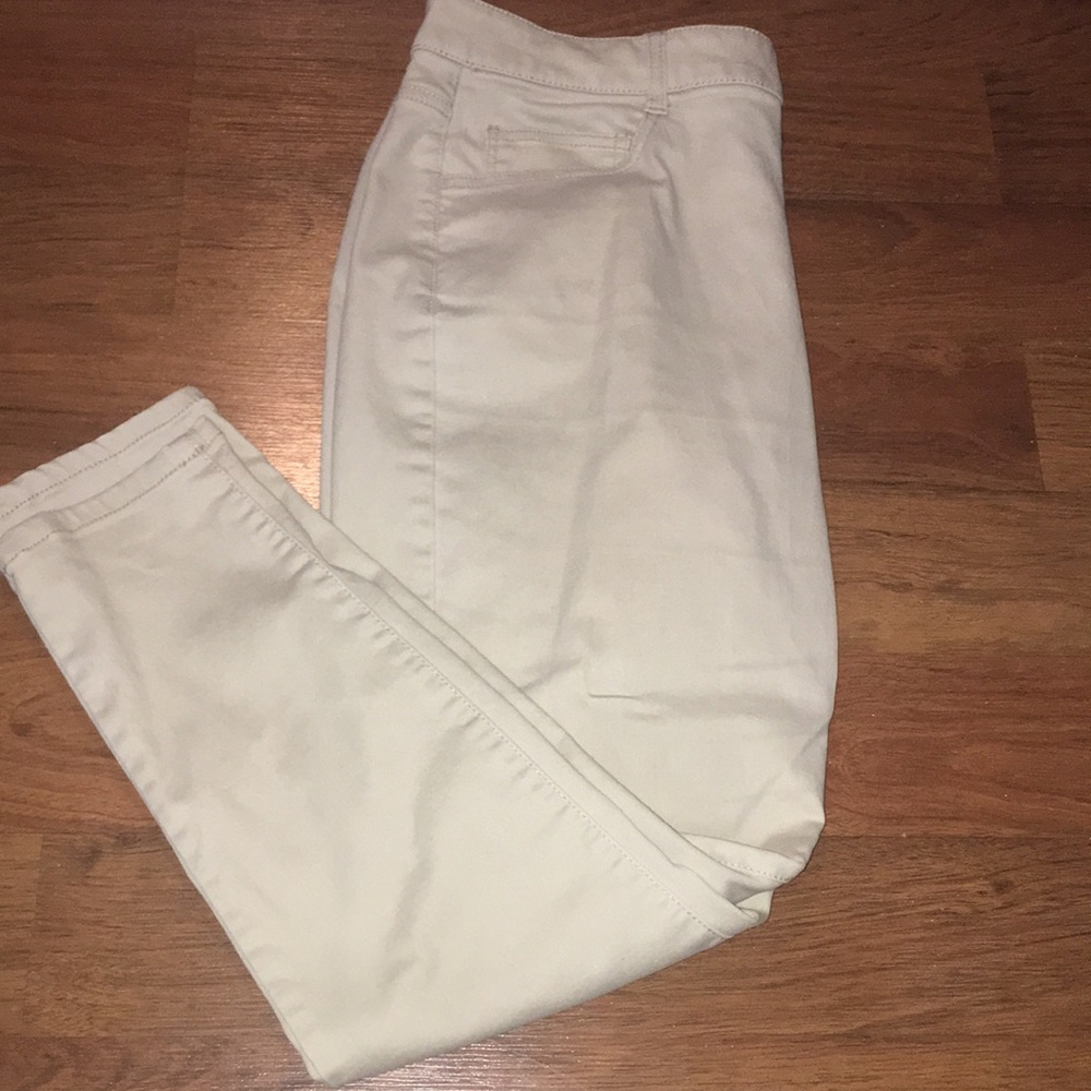 SO size: 15 high rise jegging
